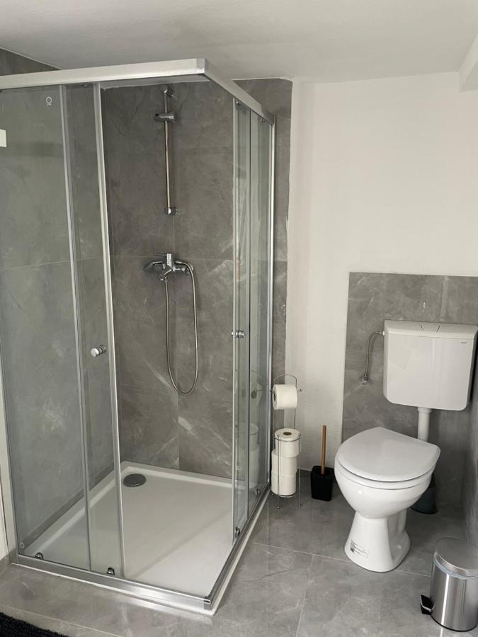 Ferienwohnung Monteurwohnungen Kassel Zentral Lll Esterno foto